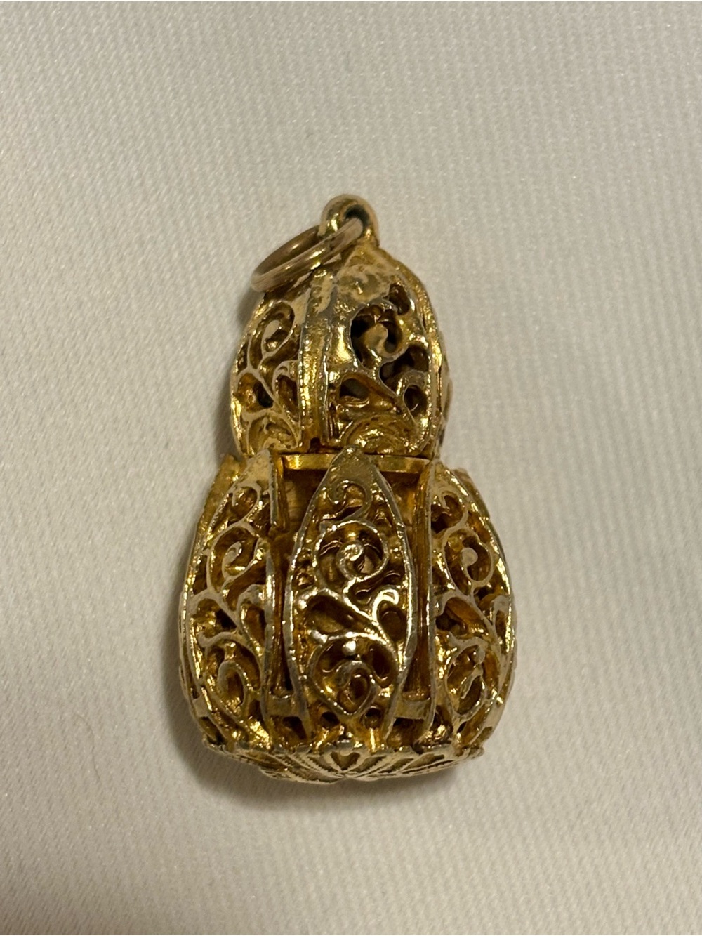Vintage  signed Florenza Filigree Gold-Tone Perfume pendent